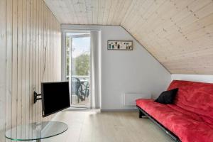 Posezení v ubytování 8841-Glesborg-Strandskadevej-14