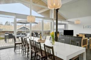 Μια τηλεόραση ή/και κέντρο ψυχαγωγίας στο BL106-Saltum-Tolhoj-2