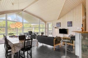 Μια τηλεόραση ή/και κέντρο ψυχαγωγίας στο BL497-Saltum-Tolhoj-4