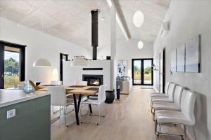 Η κουζίνα ή μικρή κουζίνα στο BL1650-Saltum-Tolhoj-19