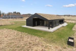 Το κτήριο όπου στεγάζεται  η παραθεριστική κατοικία