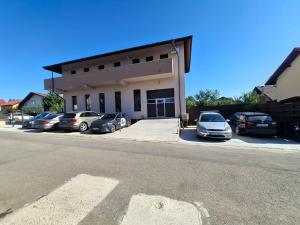 Φωτογραφία από το άλμπουμ του Cicoarei Apartment σε Valea Adîncă
