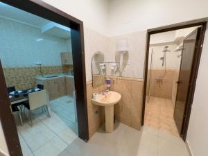 Gallery image of Masaf apartment in Al Mithnab