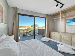 Postel nebo postele na pokoji v ubytování Condomínio Clube Luxo Marina Privativa 5 Suítes