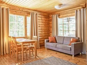 Et opholdsområde på Holiday Home Marttalanmäki by Interhome + 6 billeder