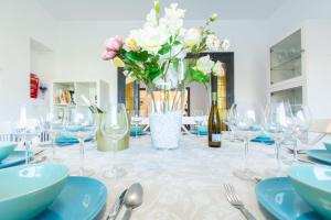 Nápoje v ubytování Mediterranean heaven with sea views