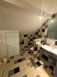 Fotografie z fotogalerie ubytování Hôtel La Riviera Victoria v destinaci Yvoire + 13 fotografií