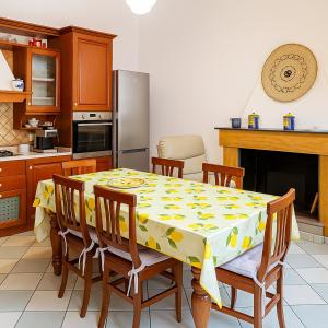 Kuchyň nebo kuchyňský kout v ubytování Casa vacanze in villa