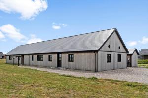 Το κτήριο όπου στεγάζεται  η παραθεριστική κατοικία