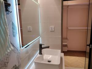 Φωτογραφία από το άλμπουμ του Lenayan at Artesano στο Ναϊρόμπι