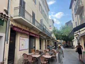 Zgrada u kojoj se nalazi apartman +6 fotografija