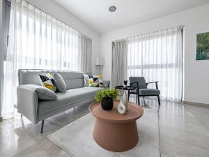 Χώρος καθιστικού στο Shoreline Urban Suite