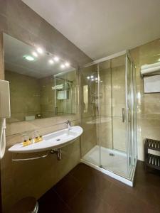 Ένα μπάνιο στο Hotel San Sebastián Hospedería