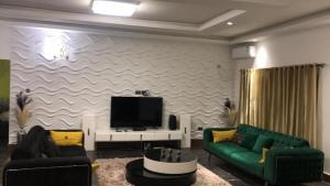 Gallery image of Chic Modern Getaway in Freetown