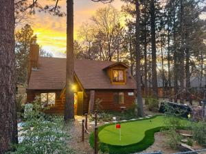 Κήπος έξω από το Highland Oaks Retreat #2492