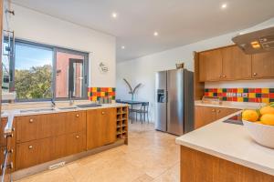 Η κουζίνα ή μικρή κουζίνα στο Quinta Dos 4 Ventos