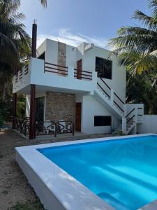 Bazén v ubytování Lindo depto 2 piso cerca de la playa nebo v jeho okolí