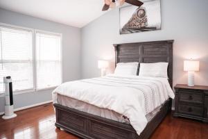 Galeriebild der Unterkunft Cozy Stay Springfield Townhome in Springfield + 23 Fotos