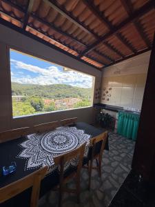 Nespecifikovaný výhled na hory nebo výhled na hory při pohledu z apartmánu + 42 fotografií