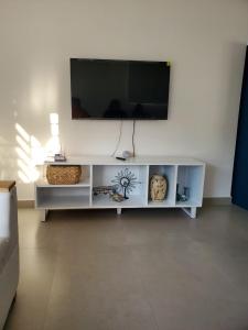 TV a/nebo společenská místnost v ubytování Villa Karol