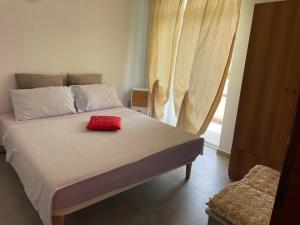 Postel nebo postele na pokoji v ubytování Apartment of Maks Golem Durres,Albania