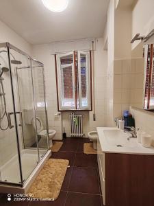 Koupelna v ubytování Tarak palace Inn