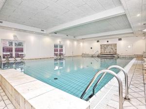 Kolam renang di atau dekat dengan 6 person holiday home in Skagen-By Traum