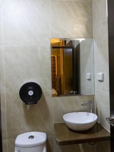 Ένα μπάνιο στο Hotel D'Angeles