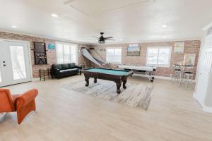 Τραπέζι μπιλιάρδου στο Villa Luxury Family Getaway