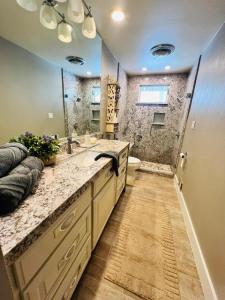 Ένα μπάνιο στο Villa Luxury Family Getaway