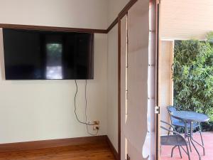 Televisyen dan/atau pusat hiburan di 70 Thorne Street - I'm Central