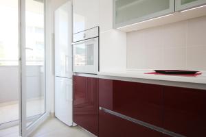 Dapur atau dapur kecil di Apartment Vista Makarska