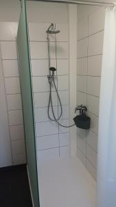 Ένα μπάνιο στο Naturnahe FeWo in Bad Dürkheim-Hausen