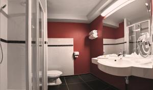 Bilik mandi di Ace Hotel Arras-Beaurains
