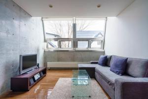 Μια τηλεόραση ή/και κέντρο ψυχαγωγίας στο Full Circle Apartments