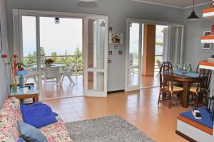 Posedenie v ubytovaní Lomarchi Holiday Home