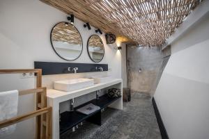 Koupelna v ubytování Bloom Resort Bali by BaliSuperHost