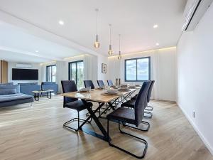 Gallery image of Breeze House 1 by Atlantic Holiday in Garajau