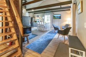 Χώρος καθιστικού στο Villa Lepola