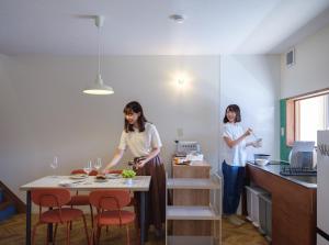 Επισκέπτες που μένουν στο guesthouse YAWNYAWN