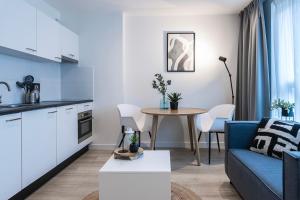 Η κουζίνα ή μικρή κουζίνα στο New Kitchen, Vibrant Home Close To Supermarket