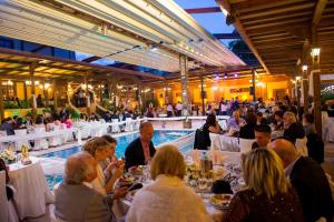 Baglar Saray Hotel vendégei Még 37 kép