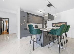 Η κουζίνα ή μικρή κουζίνα στο Villa Pool House Fancy
