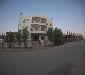 Το κτήριο όπου στεγάζεται  το διαμέρισμα