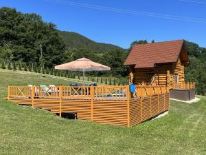 Φωτογραφία από το άλμπουμ του Timber Village σε Jošanička Banja