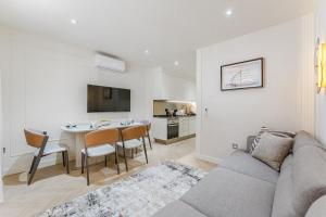 Η κουζίνα ή μικρή κουζίνα στο SeaShell Suites +46 φωτογραφίες