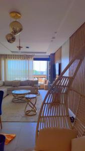 Φωτογραφία από το άλμπουμ του luxurious apartment pool, beach and gym σε Tamaris