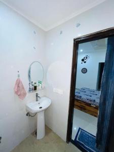 Ένα μπάνιο στο Misty Mountain Escape +7 φωτογραφίες