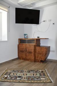 Galeriebild der Unterkunft The LODGE, separate apartment in a vila, with floor heating, groundfloor in Sinaia + 46 Fotos