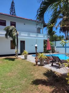 Bazén v ubytování Vijai Resort nebo v jeho okolí